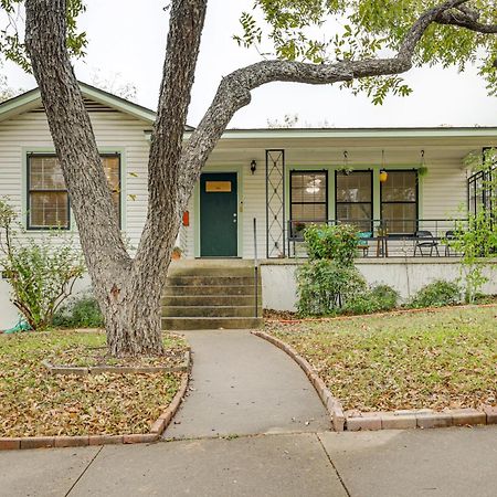 Walk To Ut Central Austin Home With Fenced Yard! Exterior photo