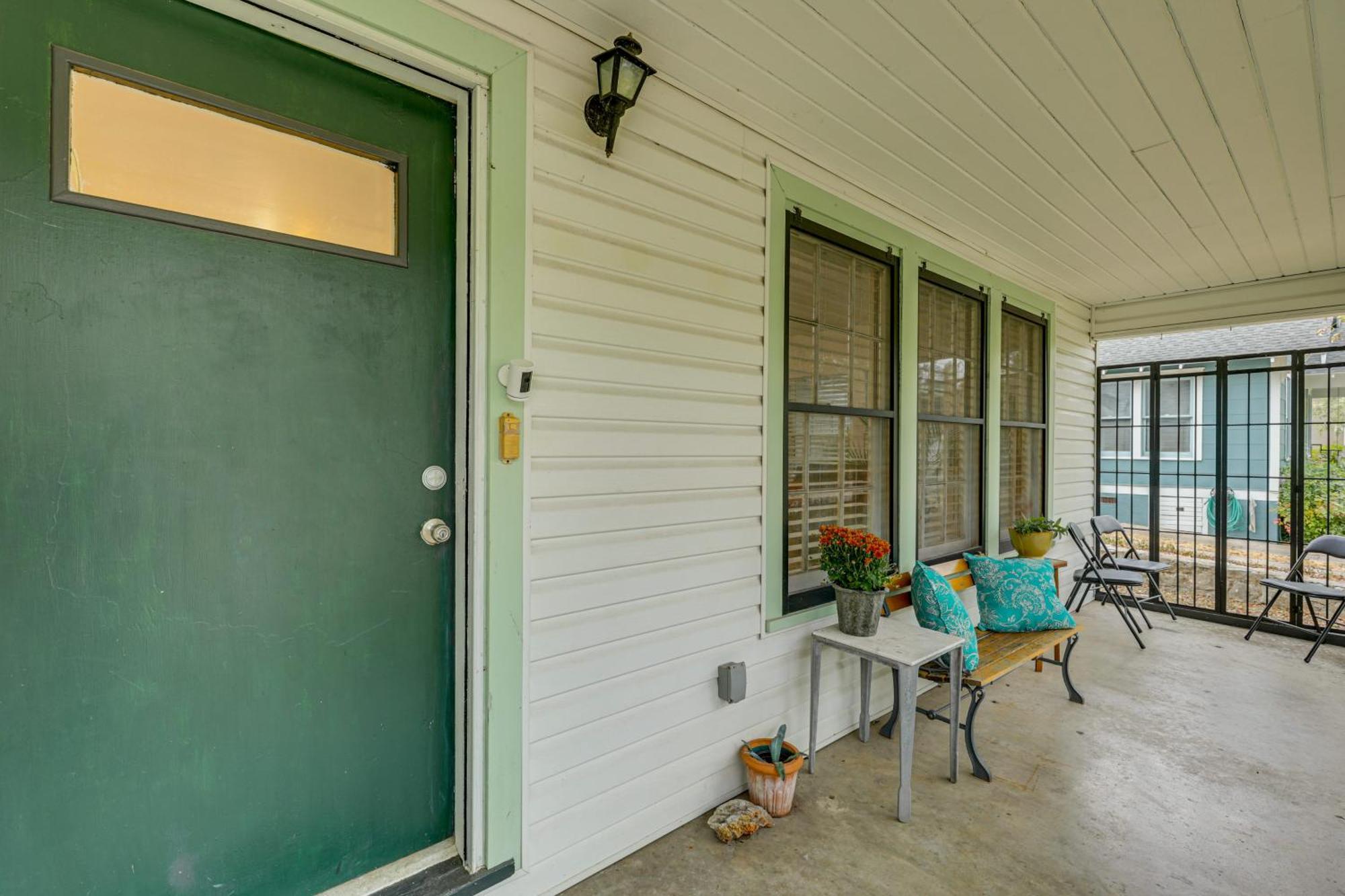 Walk To Ut Central Austin Home With Fenced Yard! Exterior photo